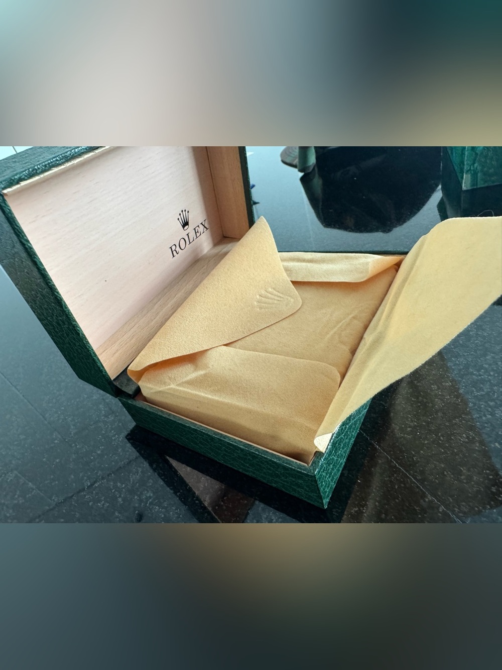 Rolex Vintage Green Watch Box 1980s/1990s Excellent Condition